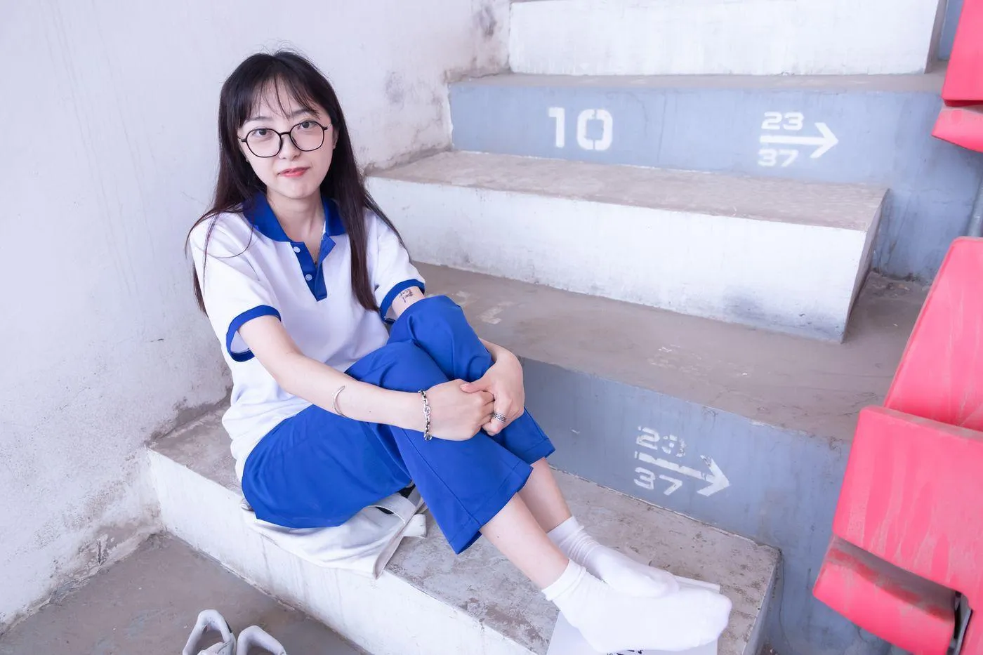 [BoBoSocks袜啵啵]NO.002 稚予-校服、贝壳头、白棉袜、裸足 [139P]插图2